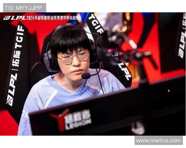 赛后复盘FPX与EDG灵活性对决的战术分析与启示